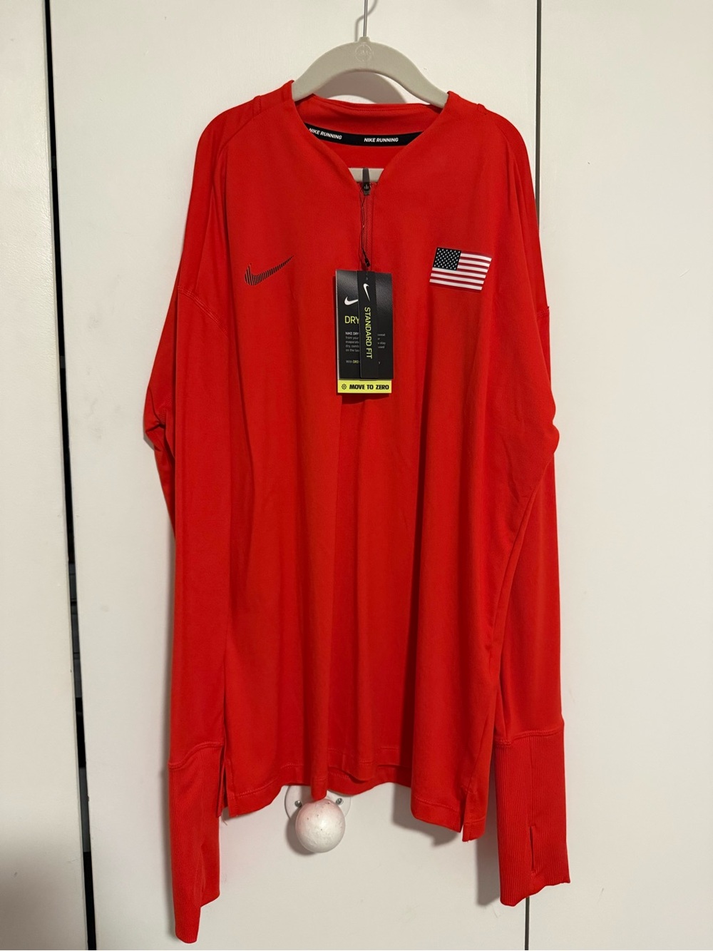 NWT Nike running quarter zip size small